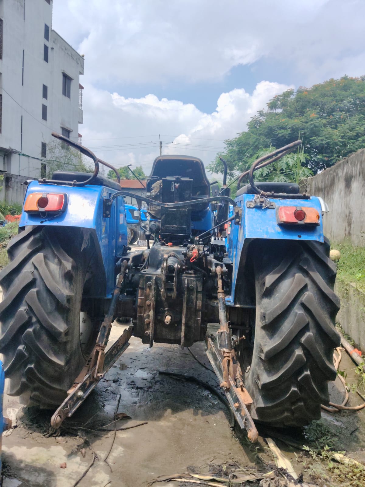 Back view - Sonalika 55 All-Rounder Supr.