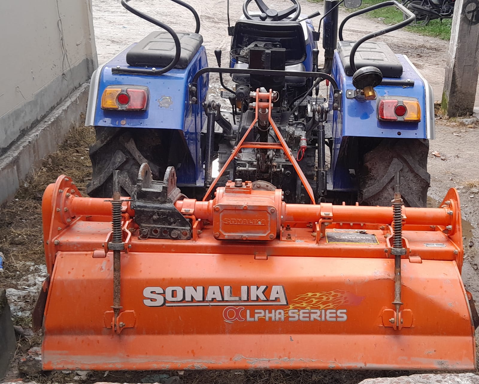 Back view - Sonalika  DI 50 RX PS Supreme