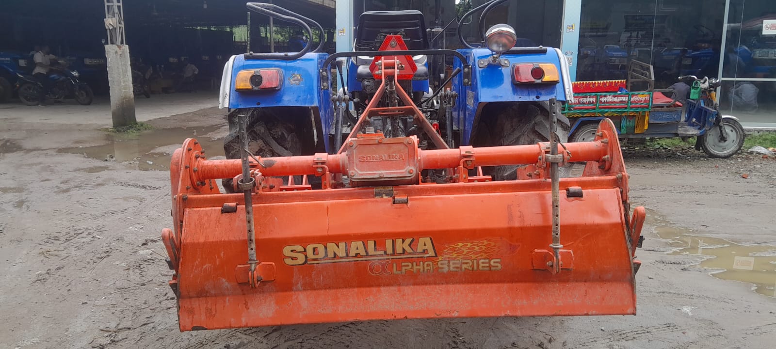 Back view - Sonalika DI-750 II Supreme