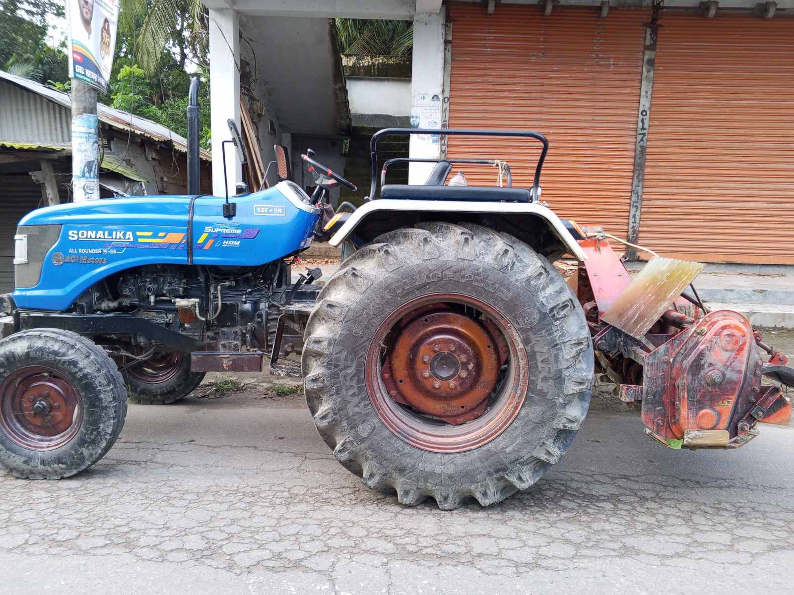 Left view - Sonalika All-Rounder SS- 55