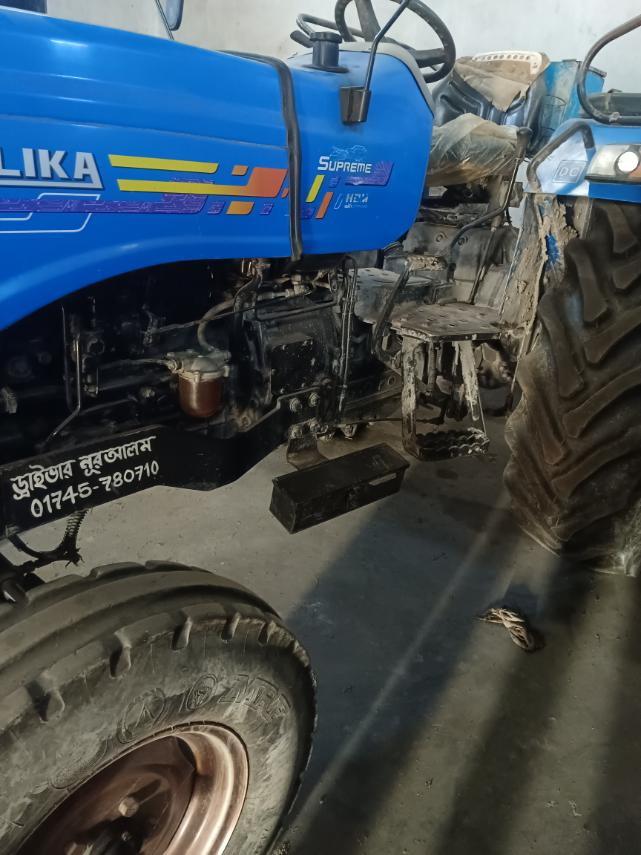 Right view - Sonalika DI 60 Rx Supreme