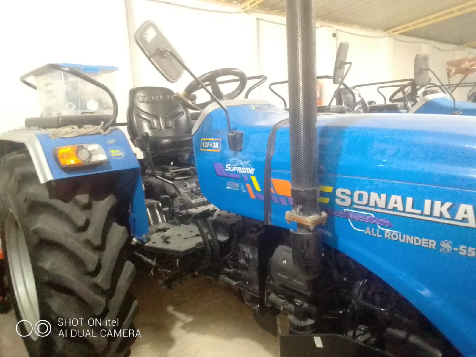Right view - Sonalika DI 60 Rx Supreme